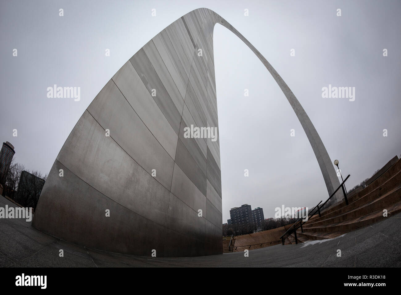 Der Gateway Arch, ein 630 Fuß (192 m) Denkmal in St. Louis, Missouri
