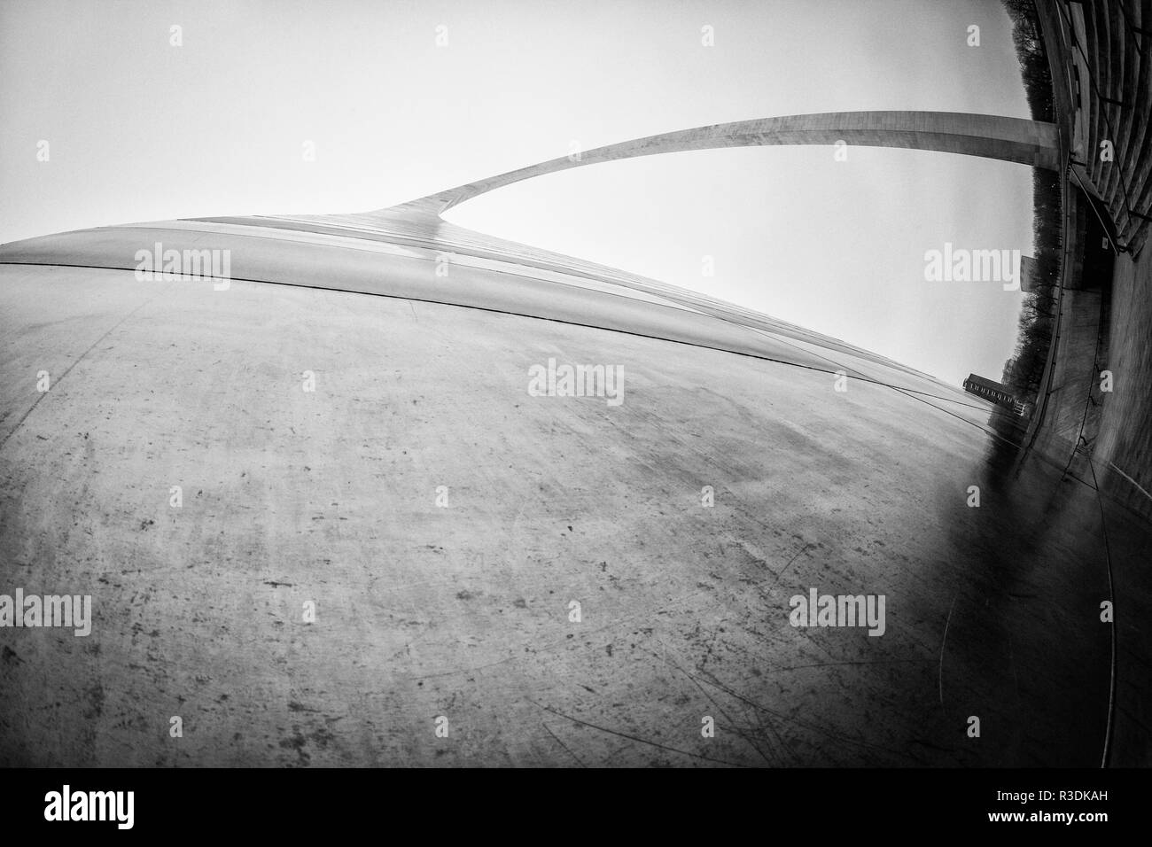 Der Gateway Arch, ein 630 Fuß (192 m) Denkmal in St. Louis, Missouri, USA, dem höchsten Bogen der Welt. Stockfoto