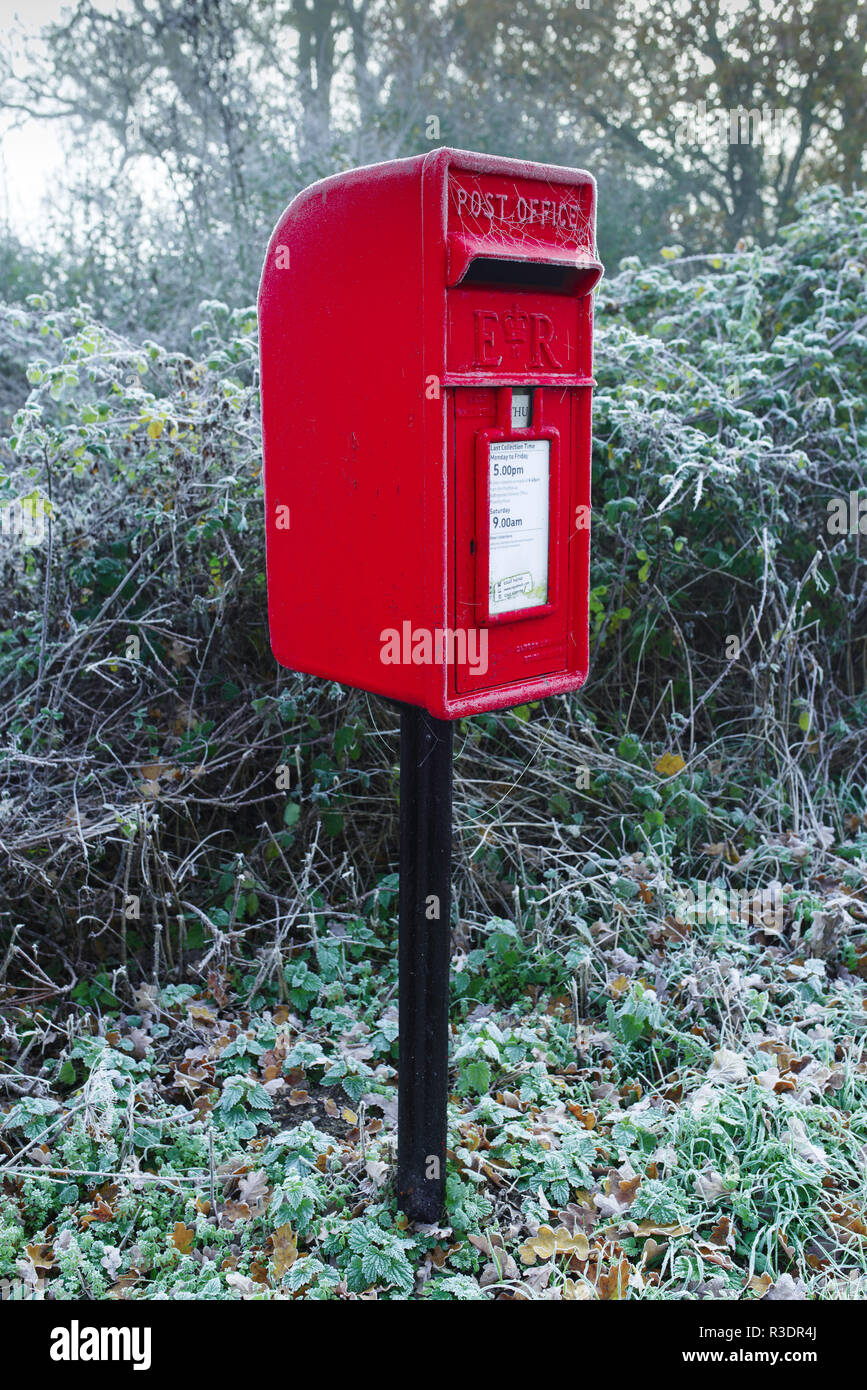 Royal Mail Post Office british red Postfach oder Briefkasten. Winter für Weihnachten Briefe zu Santa Claus. Stockfoto