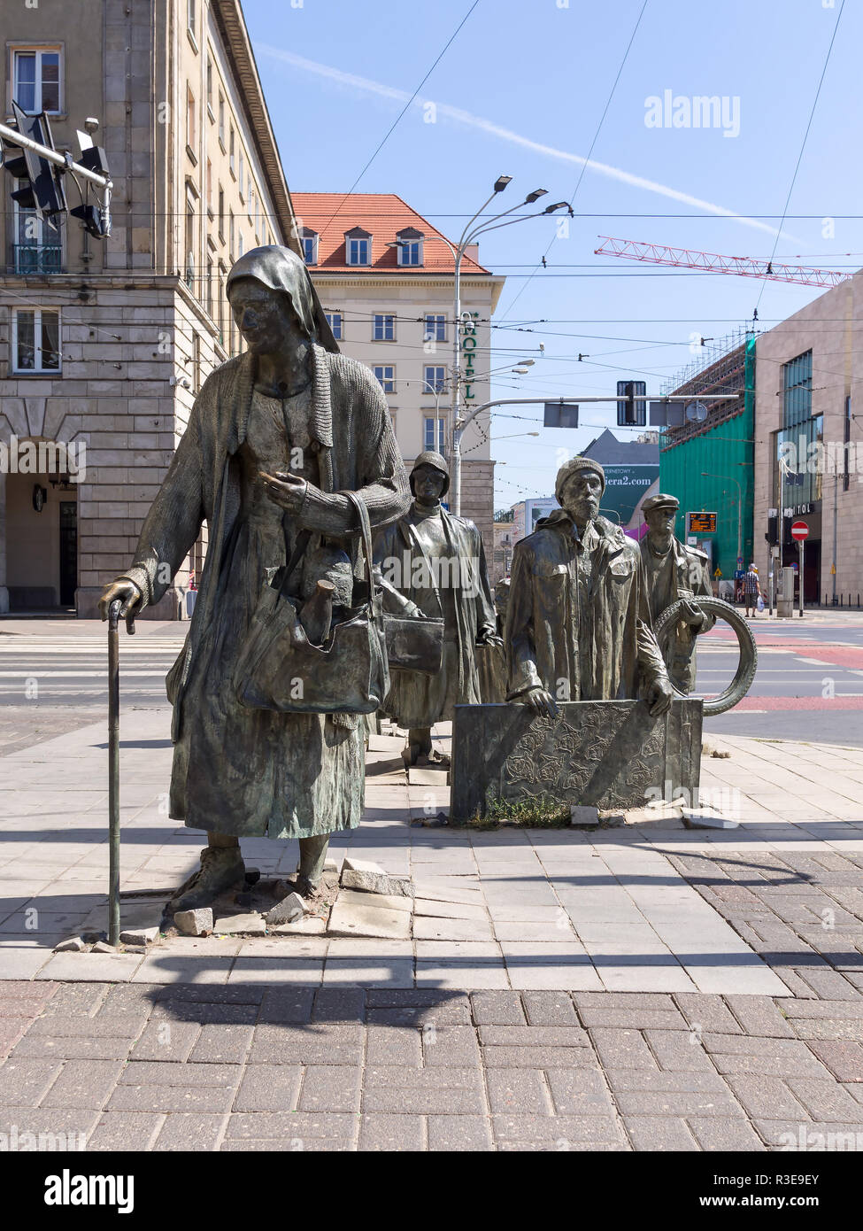 WROCLAW, Polen - 15. AUGUST 2017: Das Denkmal eines anonymen Passant Stockfoto