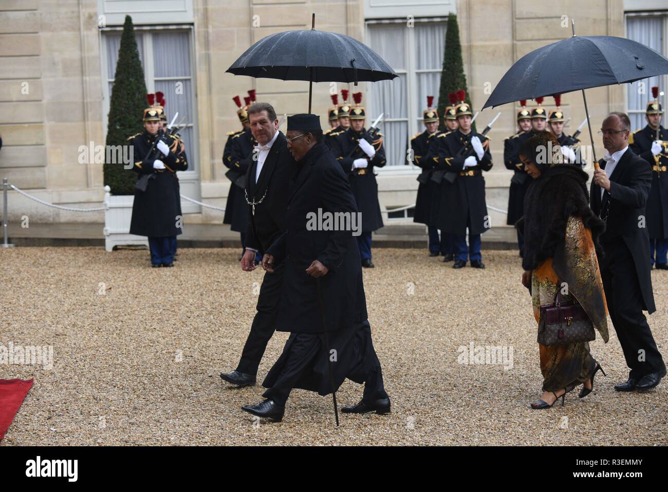 November 11, 2018 - Paris, Frankreich: tschads Präsident Idriss Déby kommt an der Elysee Palast der Armistice Day Gedenken zu verbinden. Plus de 60 Chefs d'Etat et de gouvernement et dirigeants de Grandes Institutionen internationales ont fait le deplacement ein Paris assister à la Gedenken du centieme Anniversaire de l'Armistice du 11 Novembre 1918 gießen. *** Frankreich/KEINE VERKÄUFE IN DEN FRANZÖSISCHEN MEDIEN *** Stockfoto