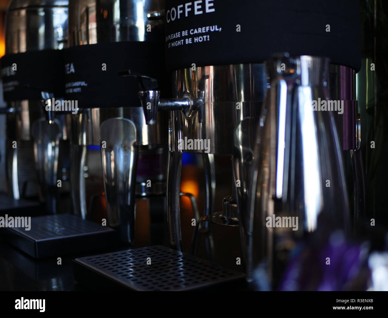 Eine Kaffeemaschine mit einem Etikett Stockfoto