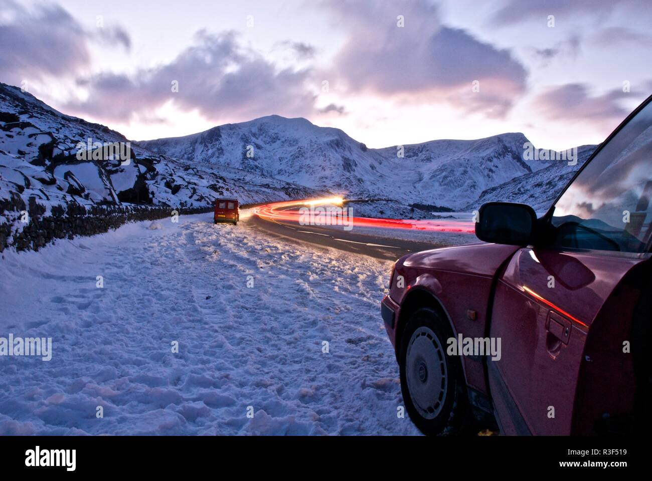 Llyn Ogwen, gefrorenen See in Ogwen Valley, Snowdonia, North Wales, UK Stockfoto