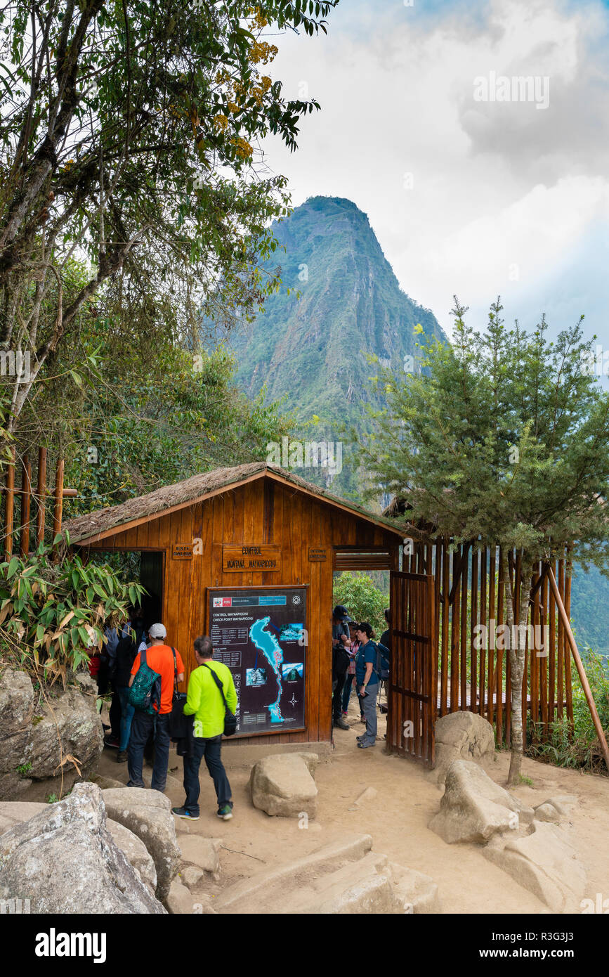 Touristische Wanderungen bis Huayna Picchu Machu Picchu Stockfoto