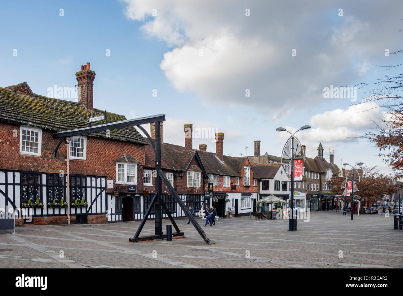 CRAWLEY, WEST SUSSEX/UK - 21. NOVEMBER: The George Hotel in Crawley West Sussex am 21. November 2018. Nicht identifizierte Personen Stockfoto