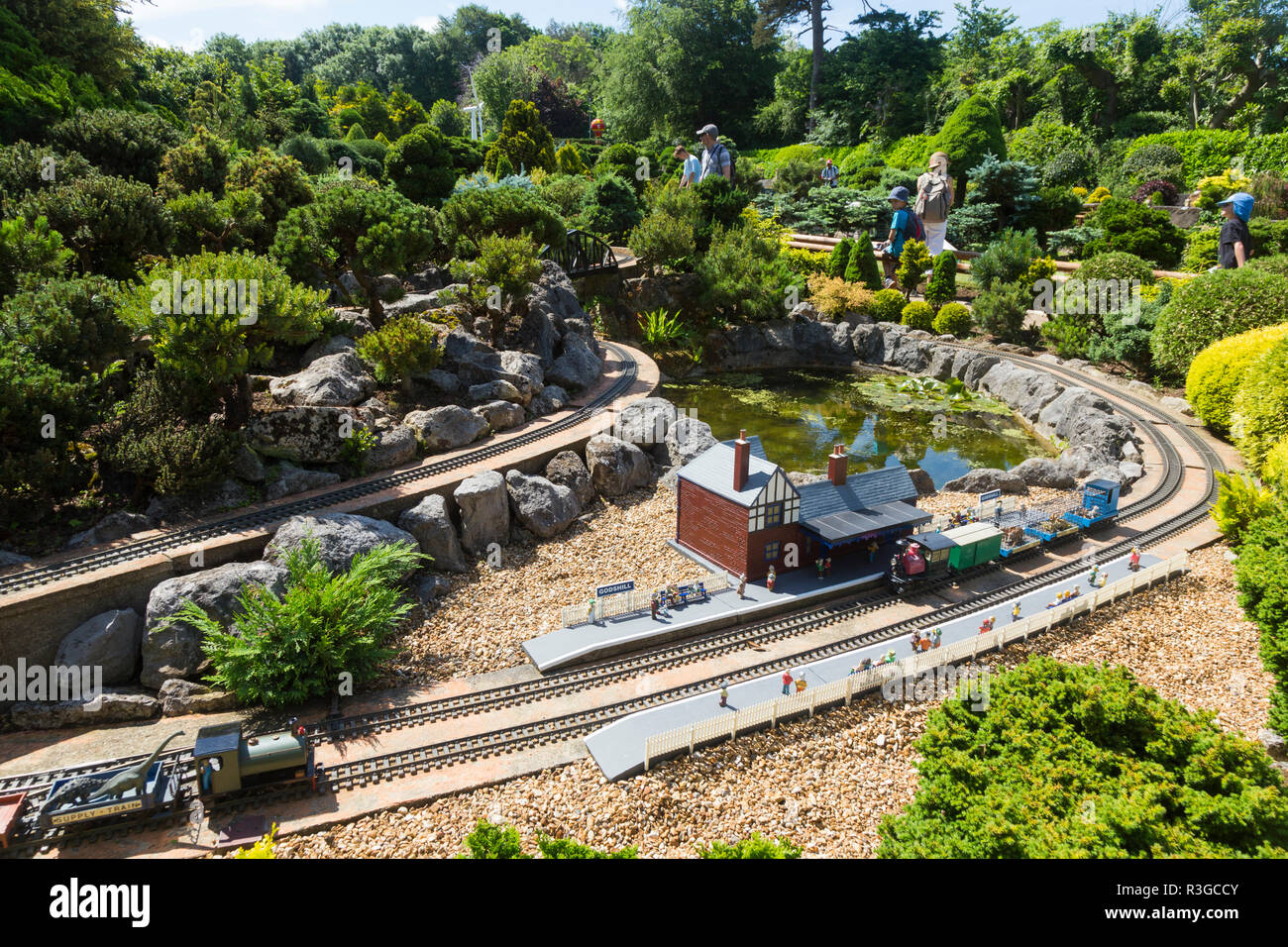 Besucher Touristen Menschen Den Garten Miniatur Eisenbahn Und