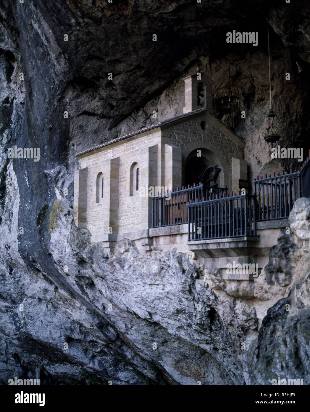 ERMITA DE COVADONGA - (GRUTA - SANTUARIO). Lage: SANTA CUEVA. COVADONGA. Asturien. Spanien. Stockfoto