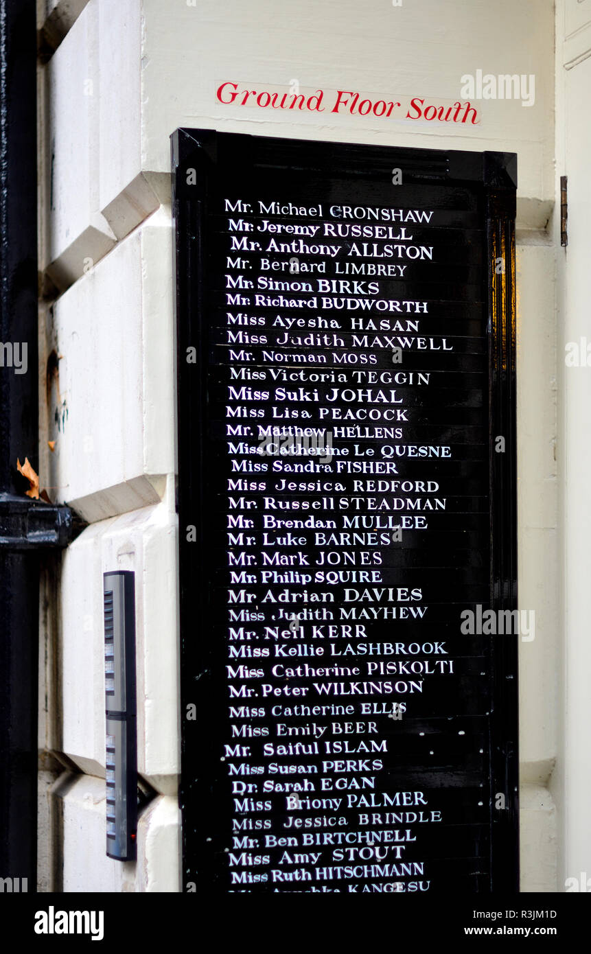 Liste der Juristen in den Kammern im Inneren Tempel, London, England, UK. Stockfoto