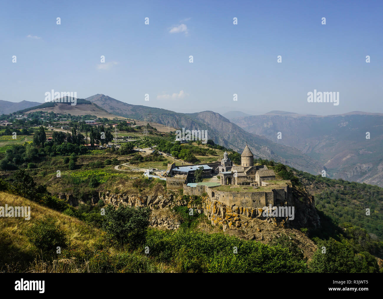 Kloster Tatev Atemberaubend malerischen Panorama im Sommer Stockfoto