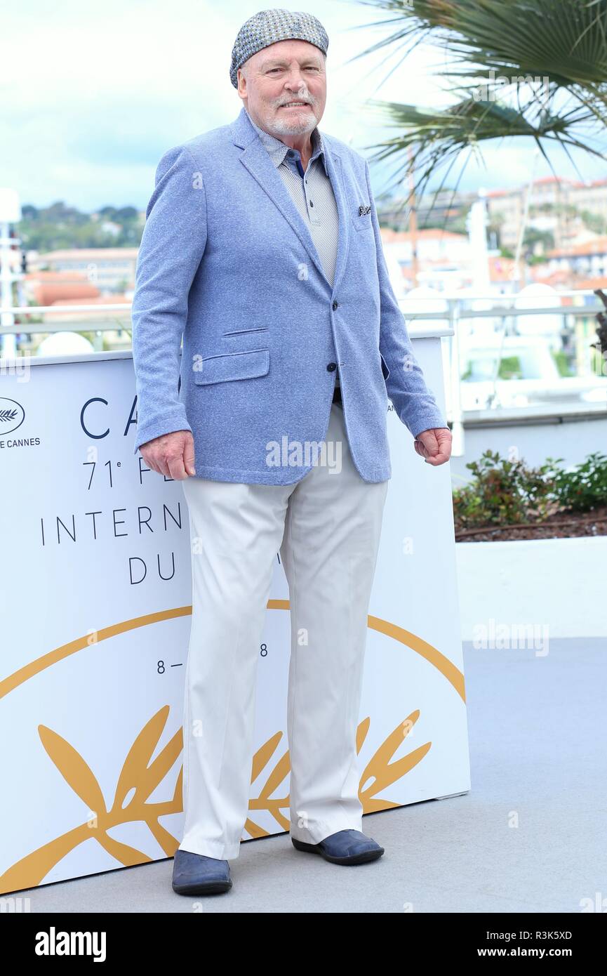 CANNES, Frankreich - 15. MAI 2018: Stacy Keach in der "Gotti" fotoshooting während der 71St Cannes Film Festival (Foto von Mickael Chavet) Stockfoto