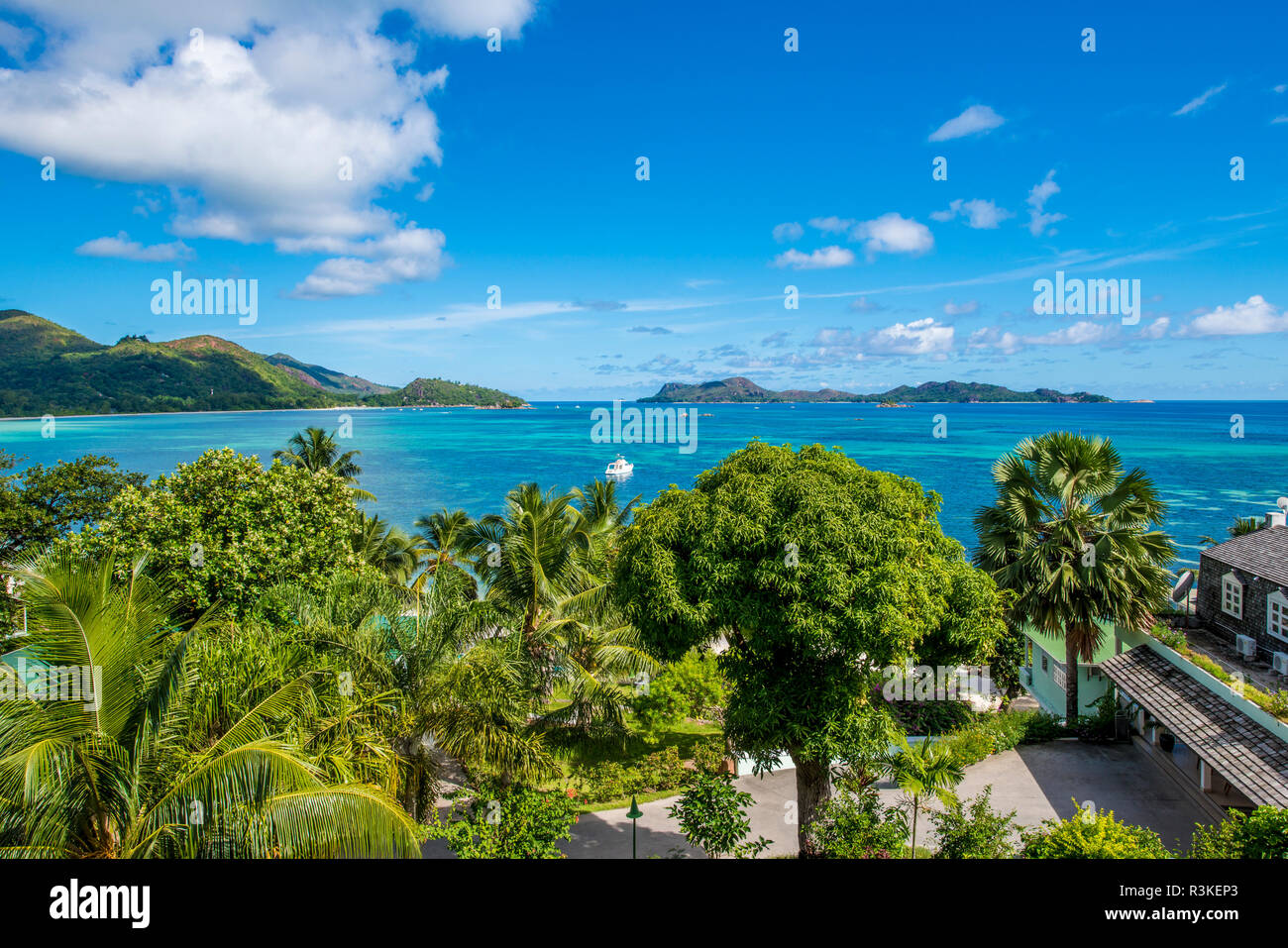 Anse Regierung Strand im Hotel L'Archipel Resort, Praslin, Republik der Seychellen, Indischer Ozean. Stockfoto