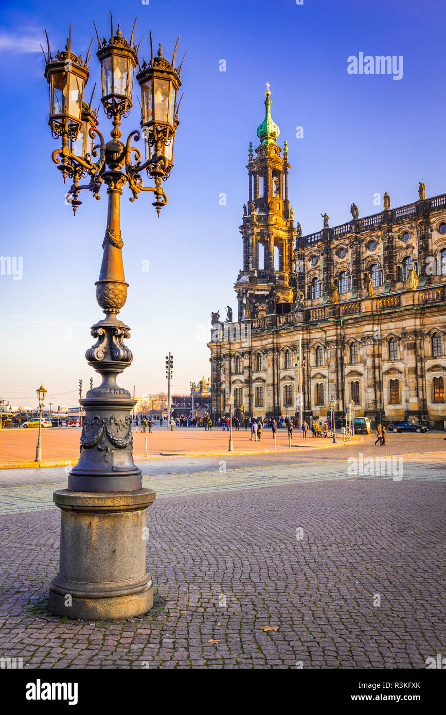 Dresden, Deutschland. Dresden Kathedrale der Heiligen Dreifaltigkeit oder Hofkirche. Stockfoto