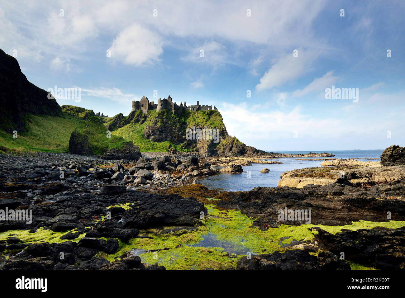 Irland, Ulster, County Antrim, Bushmills: Dunluce Castle", so Pyke Schloss, Bügeleisen Inseln, in der TV-Serie Spiel der Throne Stockfoto