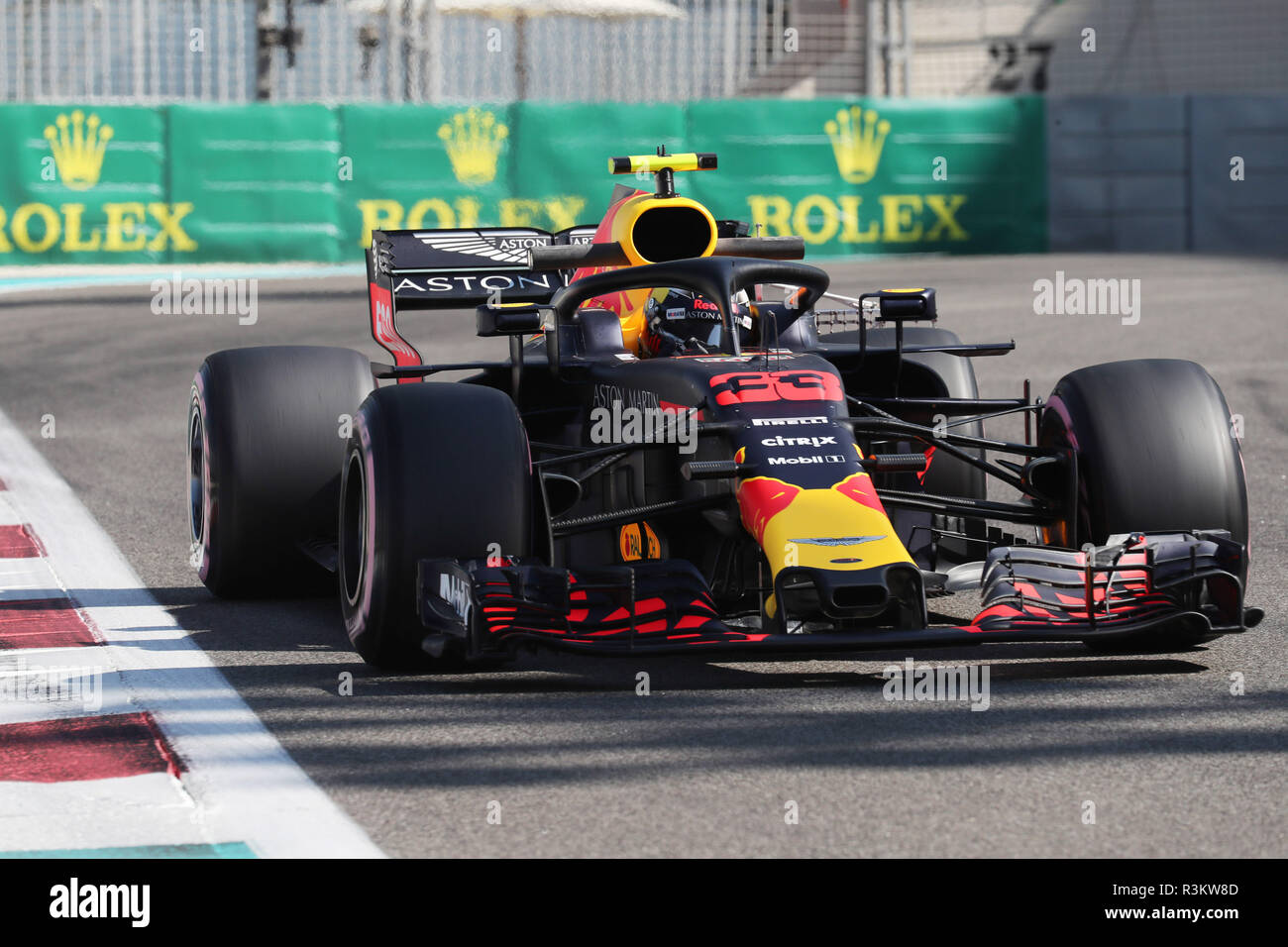 Abu Dhabi, VAE. 23. November 2018. Sport Formel 1 Grand Prix von Abu Dhabi 2018 Im Pic: Max Verstappen (NED) Red Bull Racing RB 14 Credit: LaPresse/Alamy leben Nachrichten Stockfoto