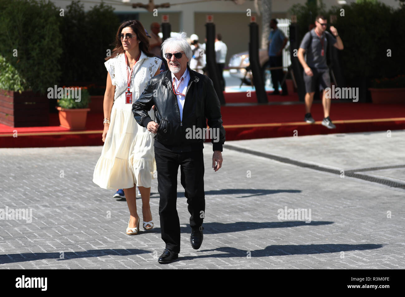 Abu Dhabi, VAE. 23. November 2018, Yas Marina, Abu Dhabi, Vereinigte Arabische Emirate, Etihad Airways Formel 1-Grand Prix von Abu Dhabi, Freitag Freies Training; Bernie Ecclestone Credit: Aktion Plus Sport Bilder/Alamy leben Nachrichten Stockfoto