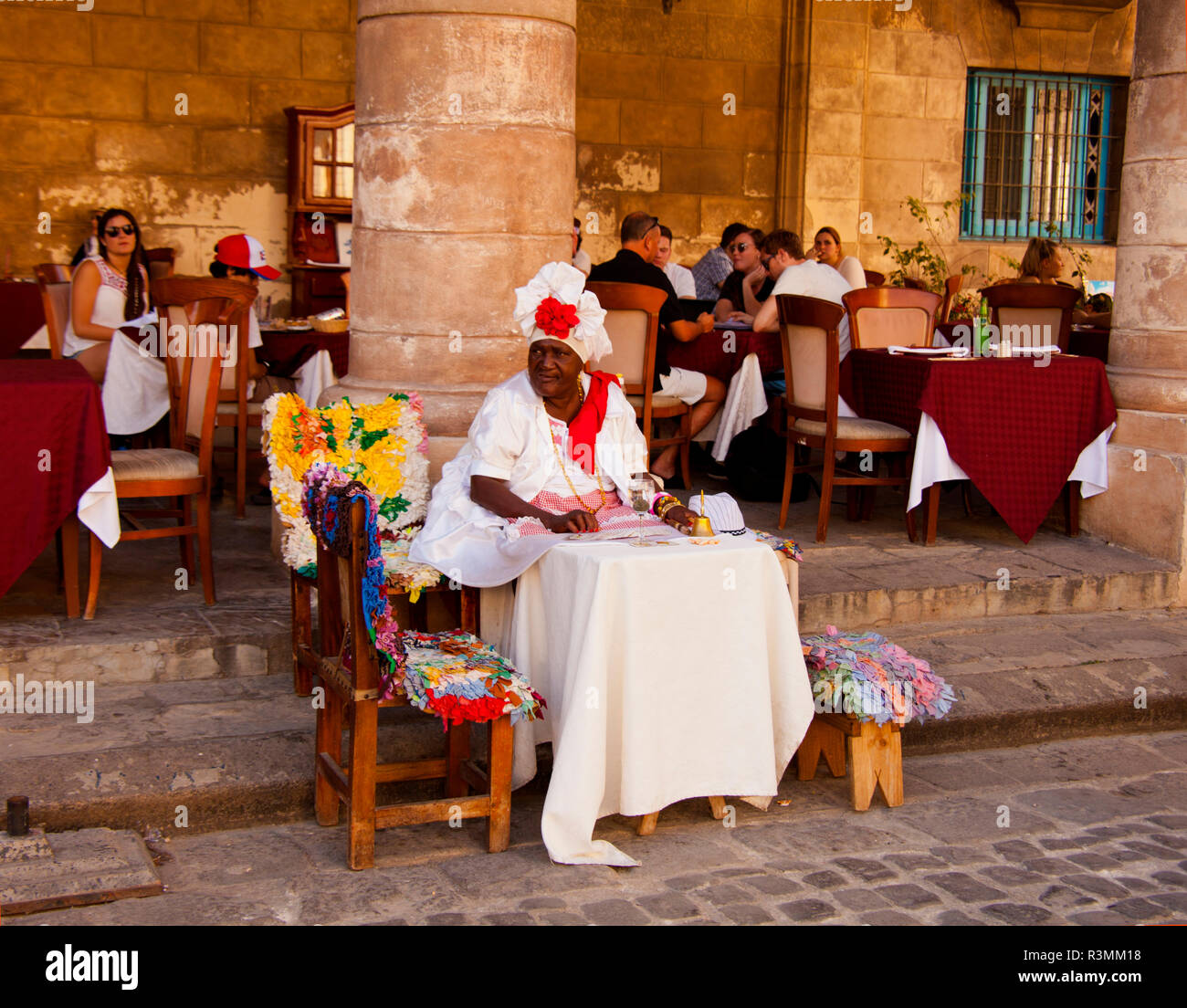 Havanna, Kuba. Plaza de la Catedral, Wahrsagerin Stockfoto