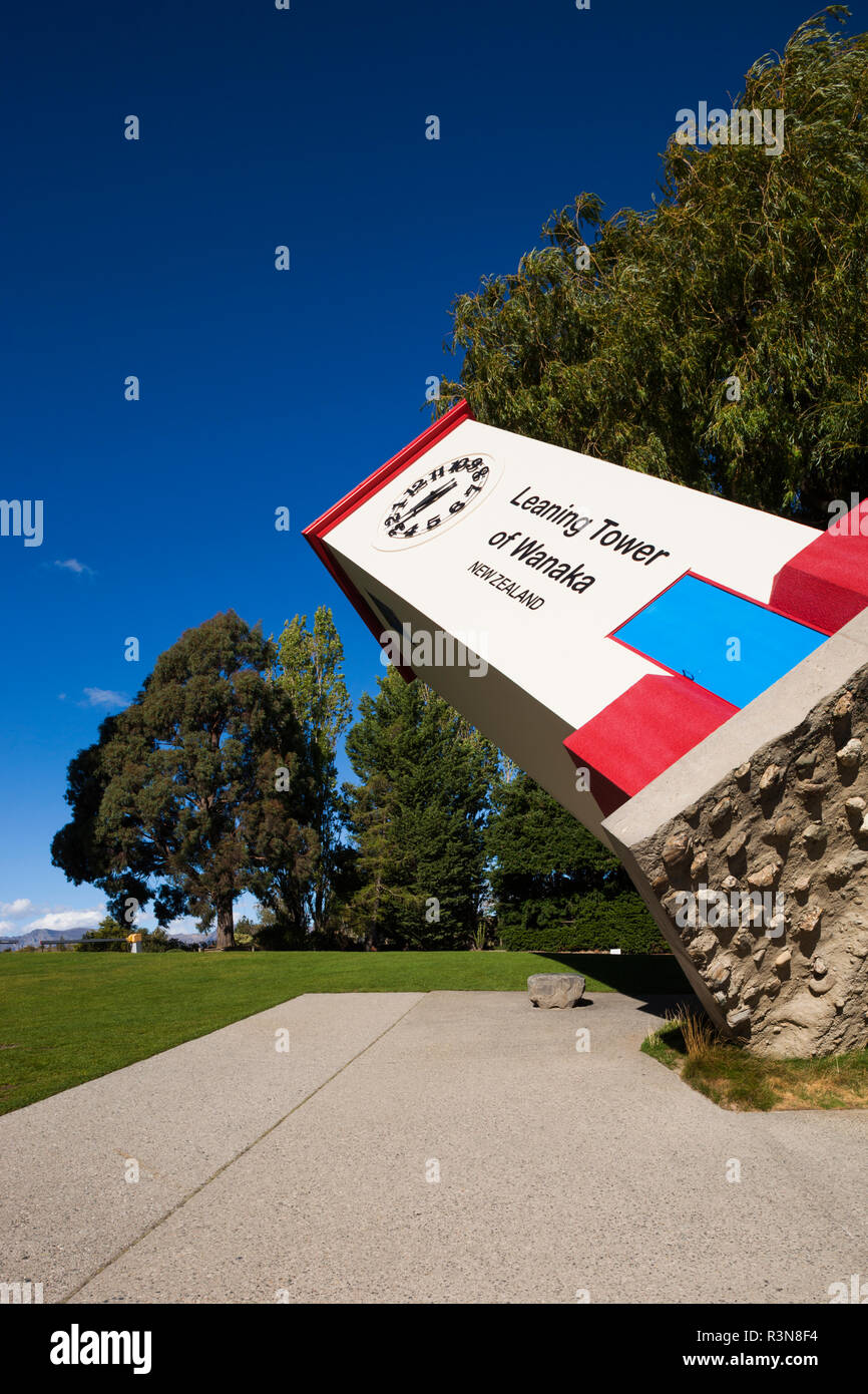 Neuseeland, Südinsel, Otago, Wanaka, schiefen Turm von Wanaka auf rätselhafte Welt Stockfoto