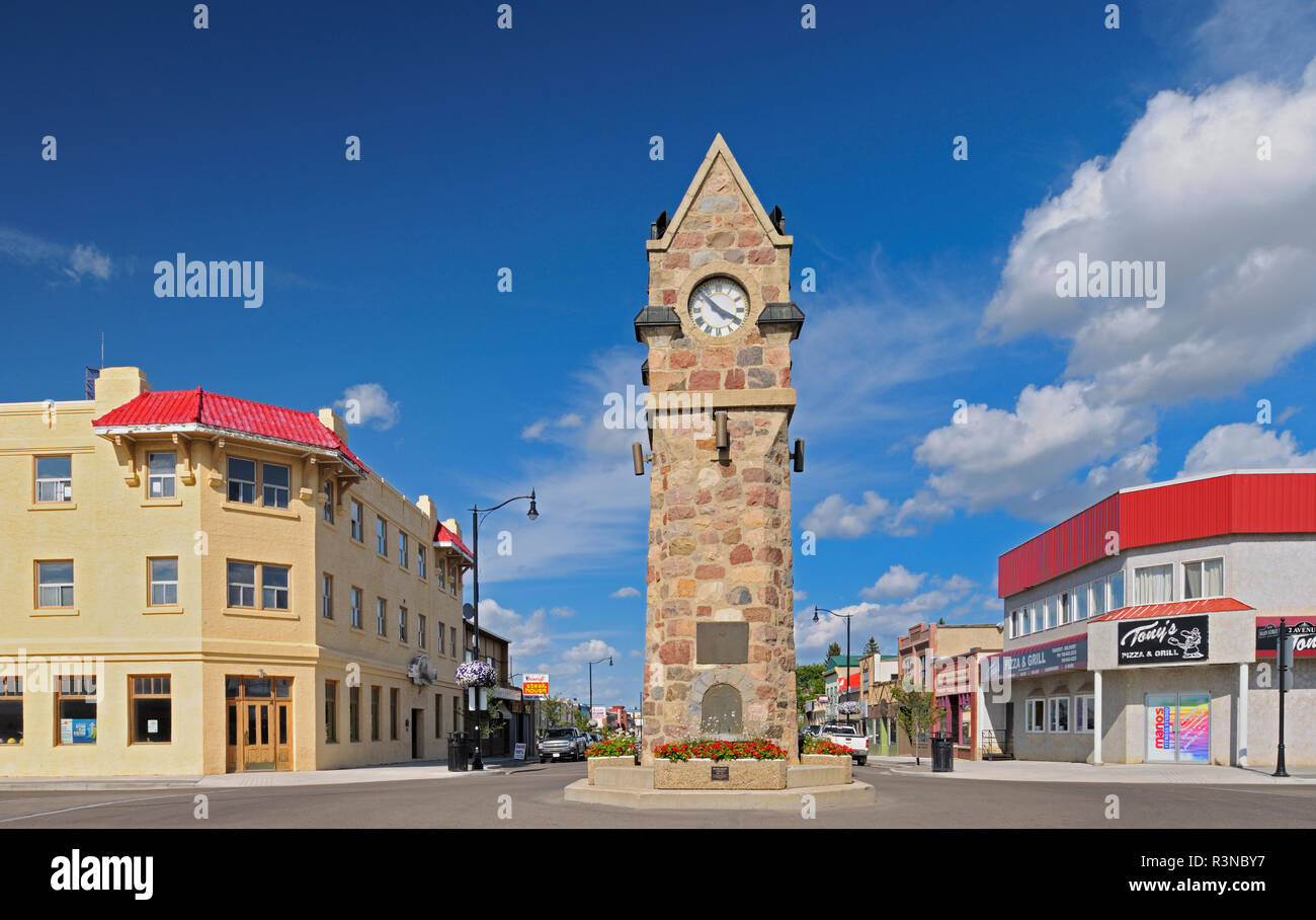 Kanada, Alberta, Wainwright. Memorial Clock Tower in der Stadt. Stockfoto