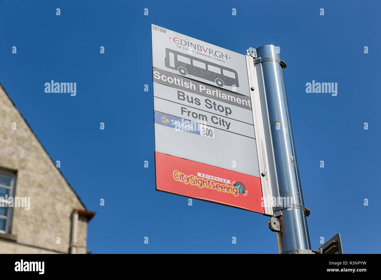 Informationen Panel an der Haltestelle von Edinburgh Stadtrundfahrten Stockfoto