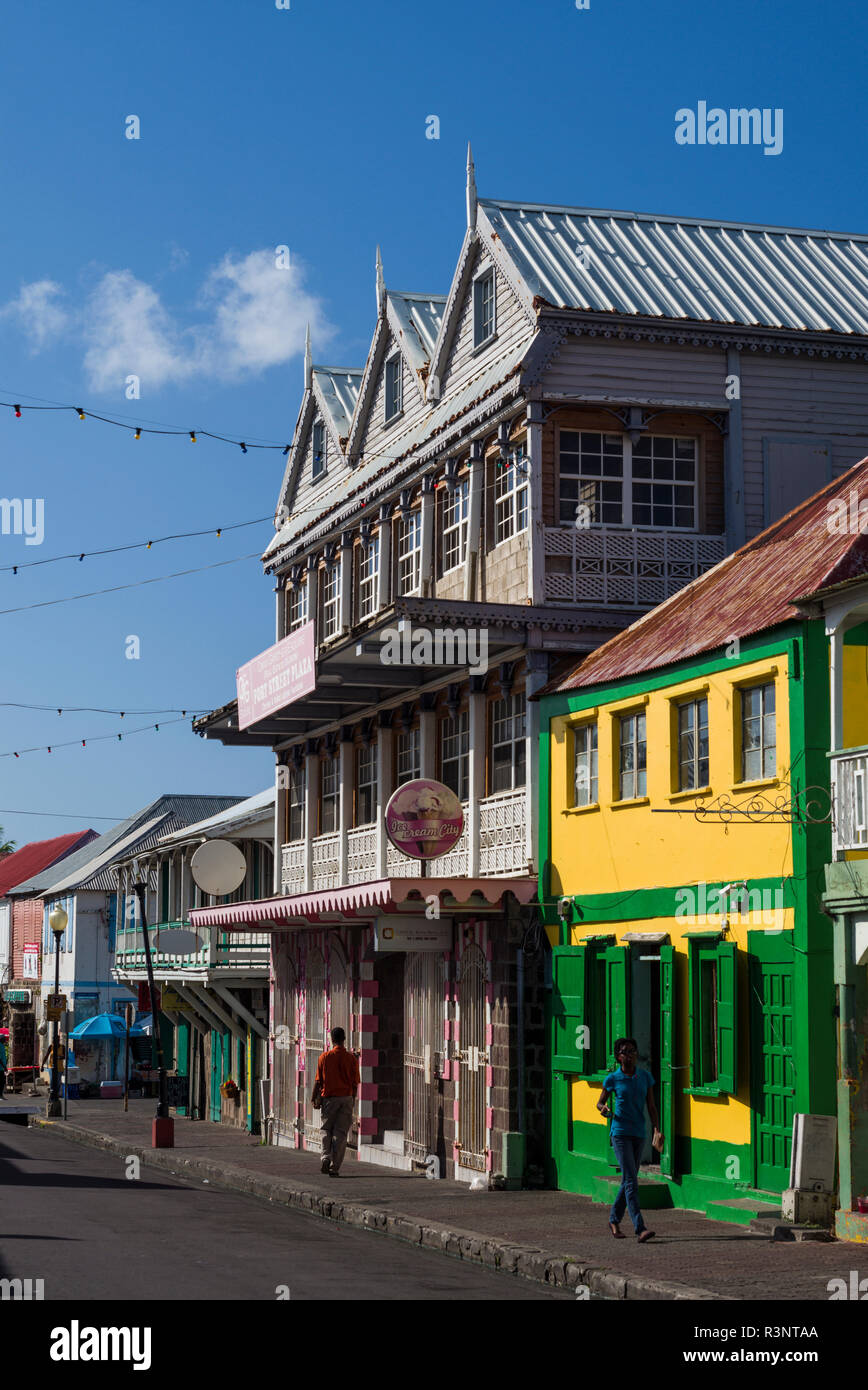St. Kitts und Nevis, St. Kitts. Basseterre Gebäude entlang der Fort Street Stockfoto