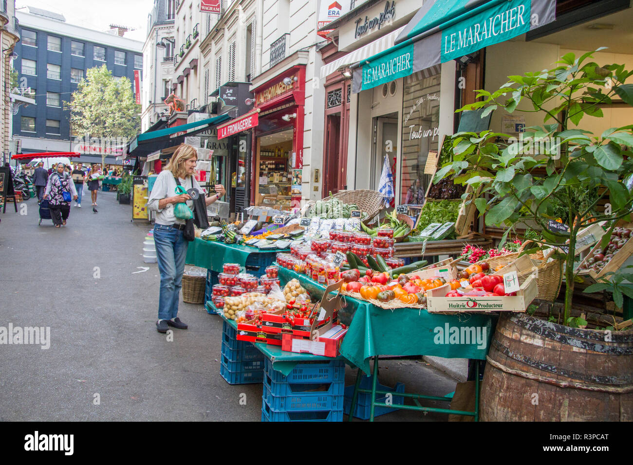 Außerhalb einkaufen. Stadtbild. Paris. Stockfoto