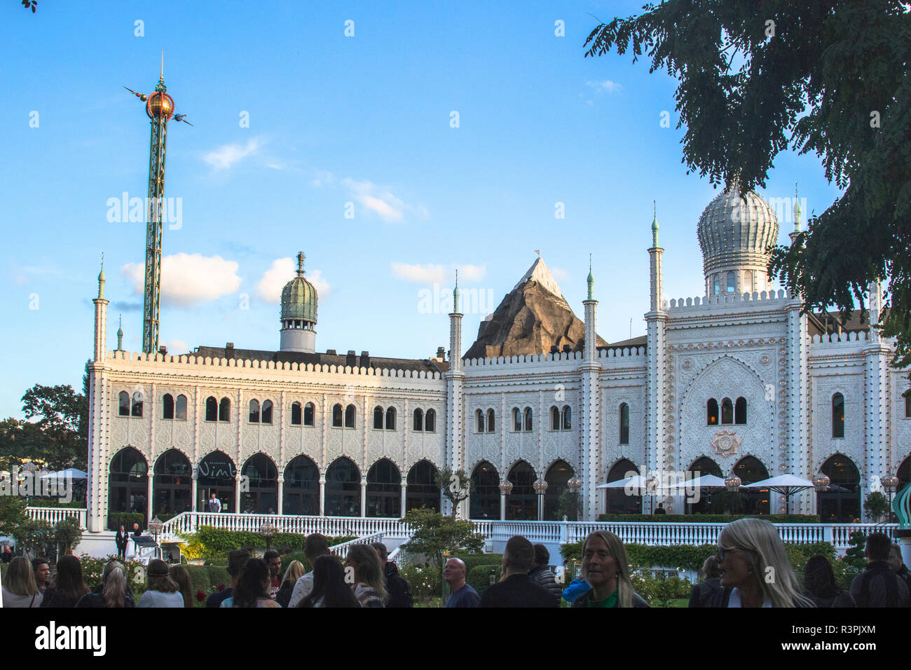 Ähnlichkeit mit dem Taj Mahal im Vergnügungspark Tivoli in Kopenhagen Stockfoto