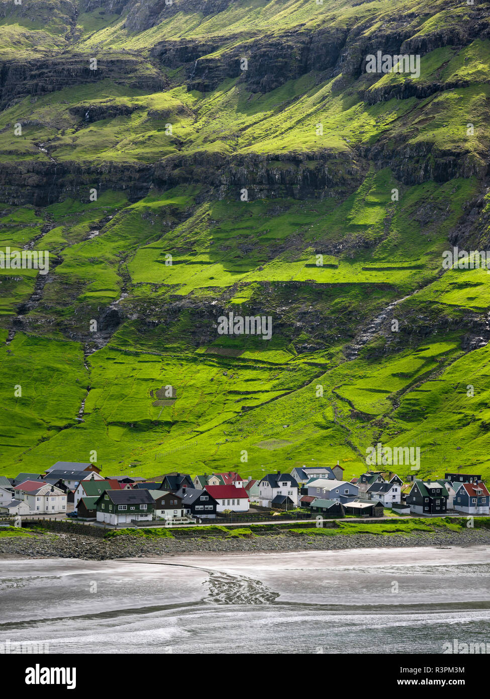 Dorf Tjornuvik. Dänemark, Färöer Inseln Stockfoto