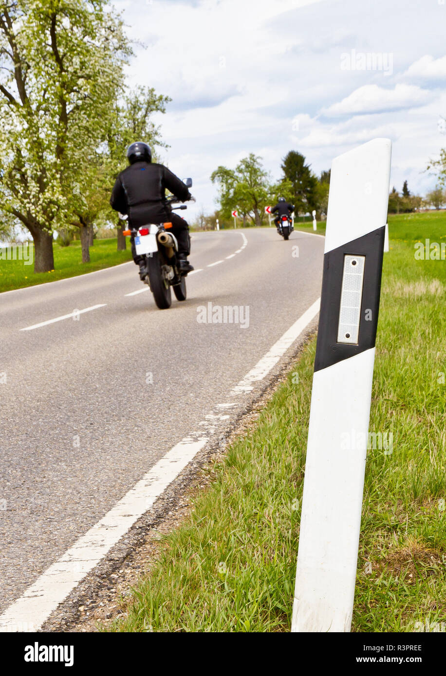 Motorradfahren - Fokus auf den Vordergrund Stockfoto