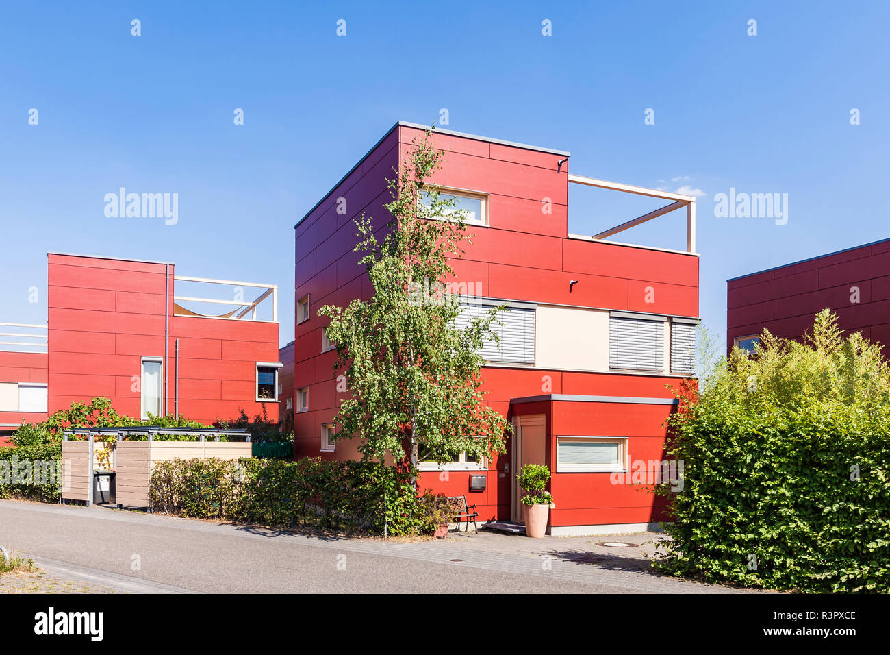 Deutschland, Karlsruhe, Moderne kubische Häuser im Wohngebiet Smiley West Stockfoto