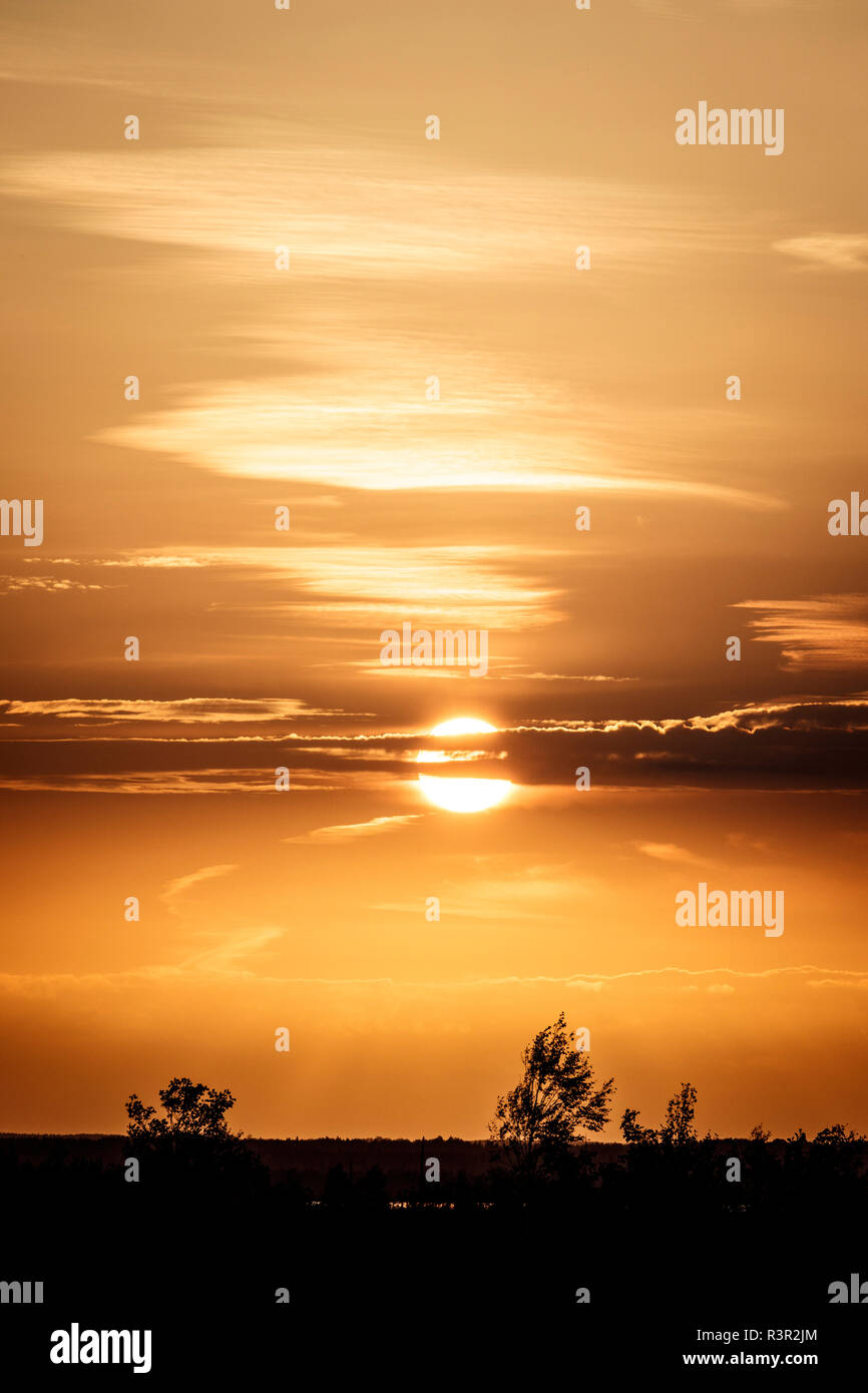 Sonnenuntergang auf See Onega im Nordwesten Russlands. Stockfoto