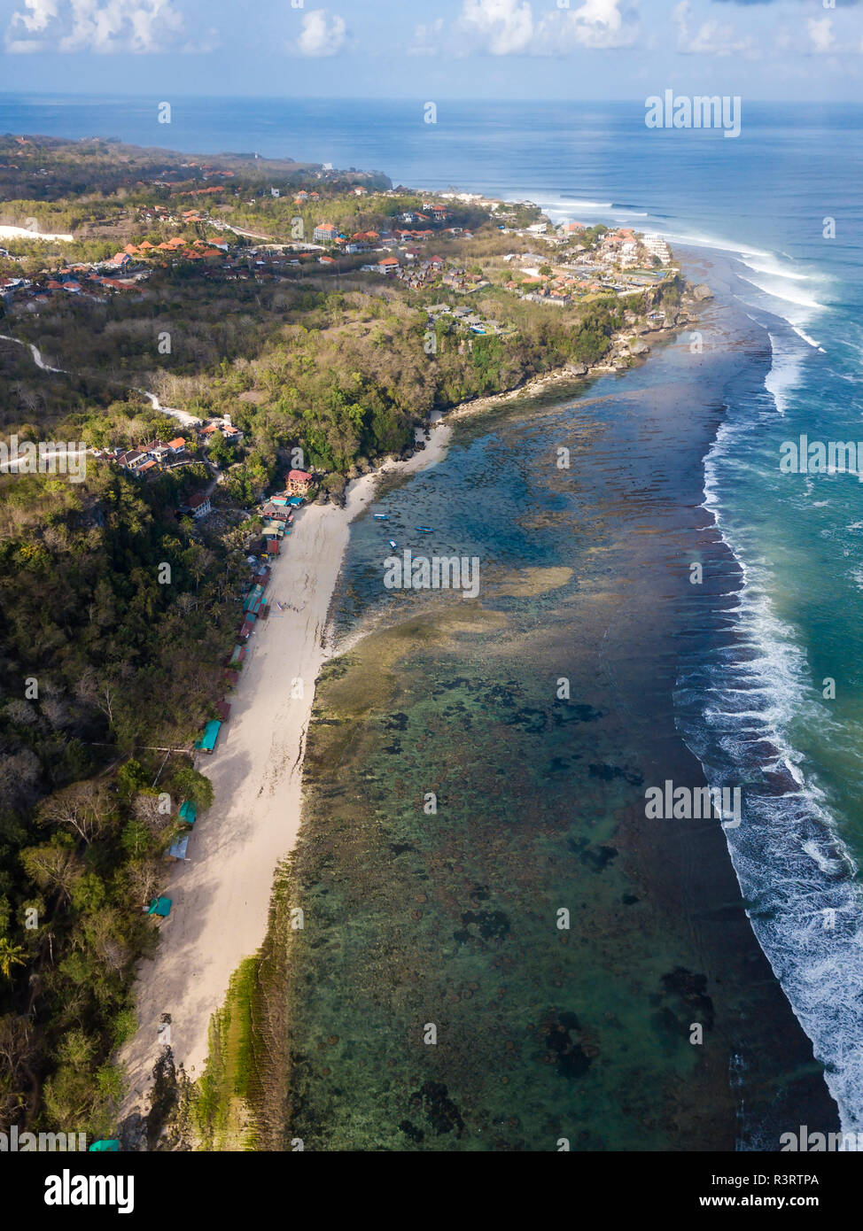 Indonesien, Bali, Padang, Luftaufnahme von Thomas Strand Stockfoto