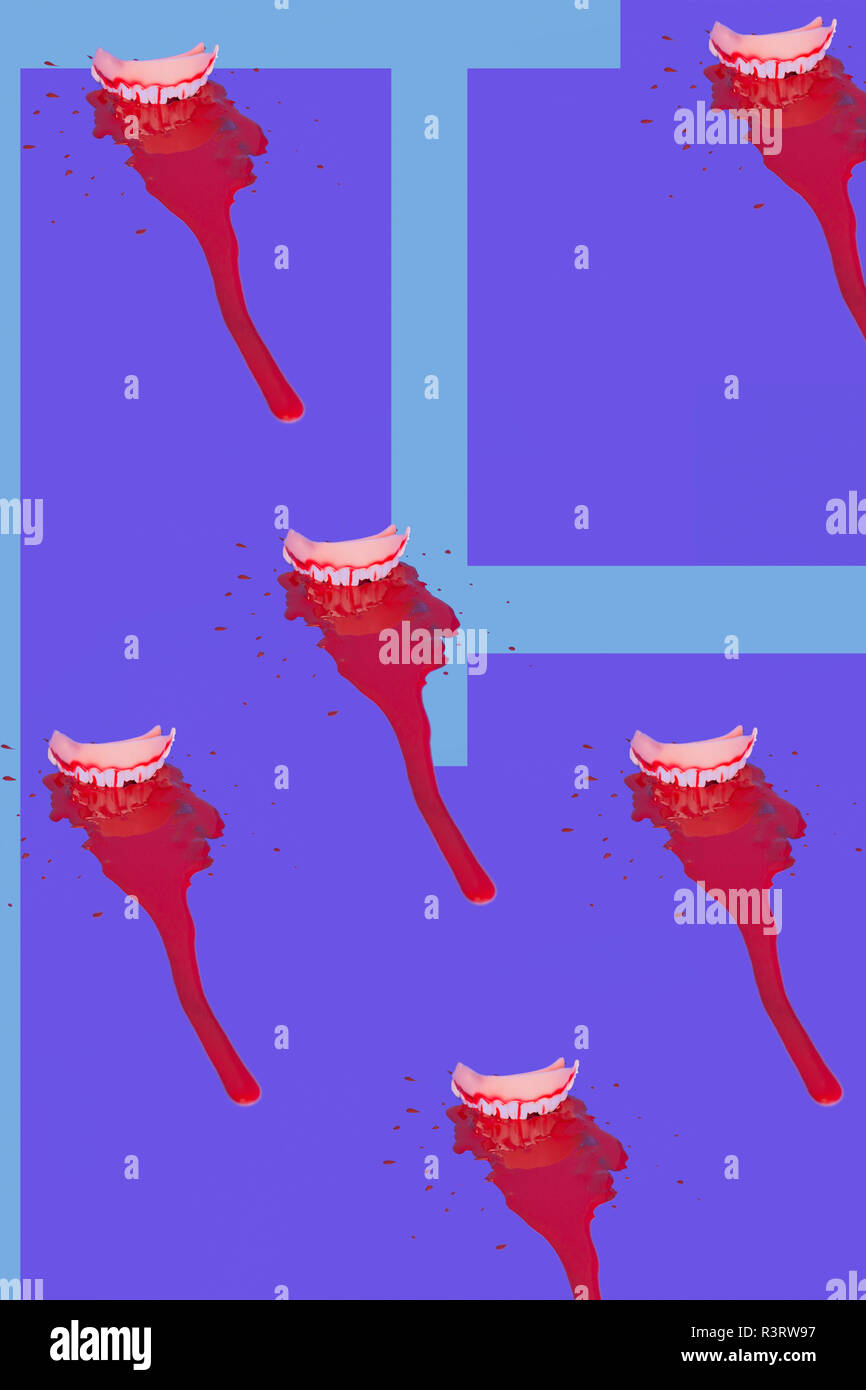3D-Rendering, Fake blutige Zähne, Wiederholung Stockfoto