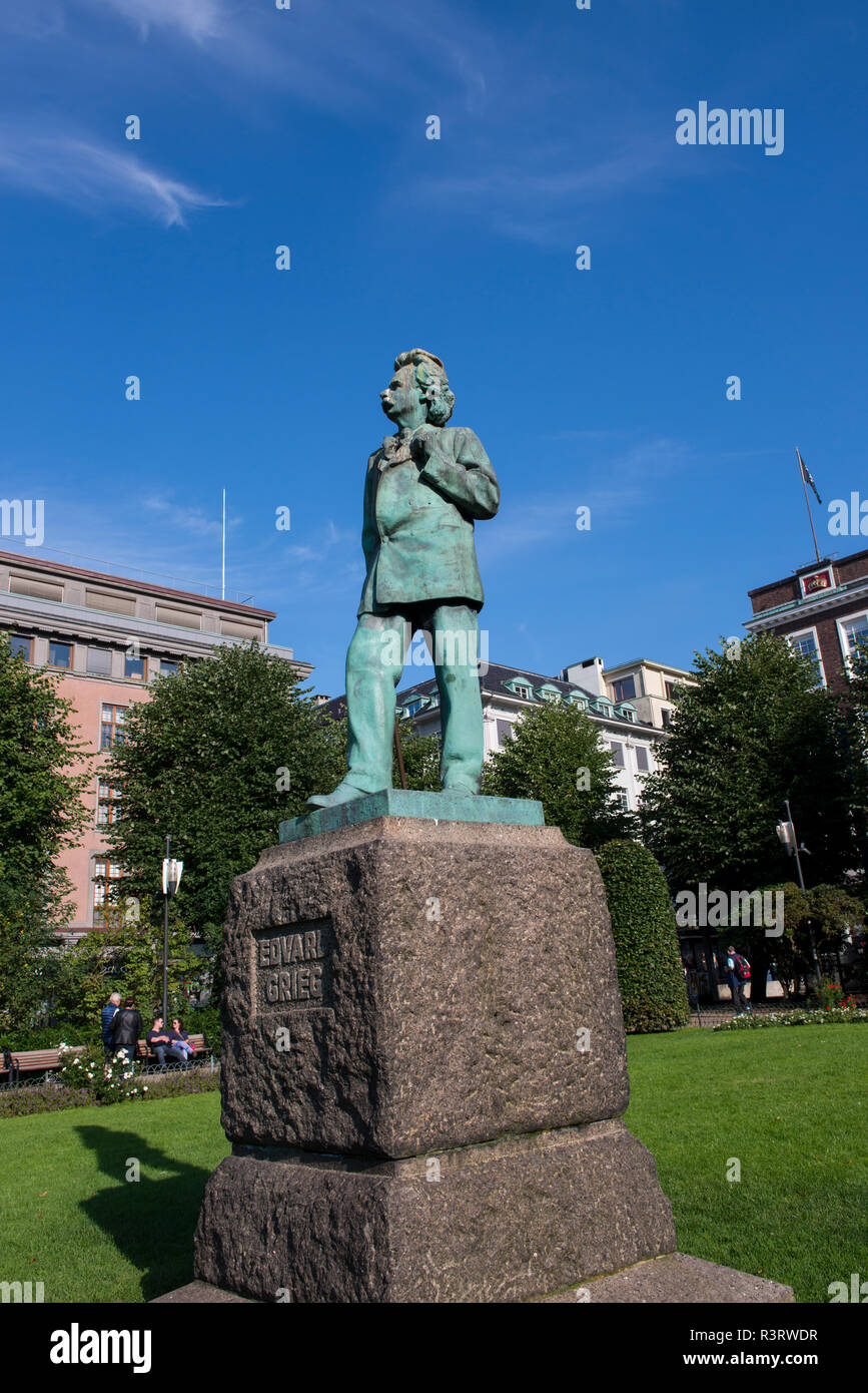 Norwegen, Bergen, UNESCO-Weltkulturerbe Stadt. Statue von Edvard Grieg, weltberühmten norwegischen Komponisten. Stockfoto