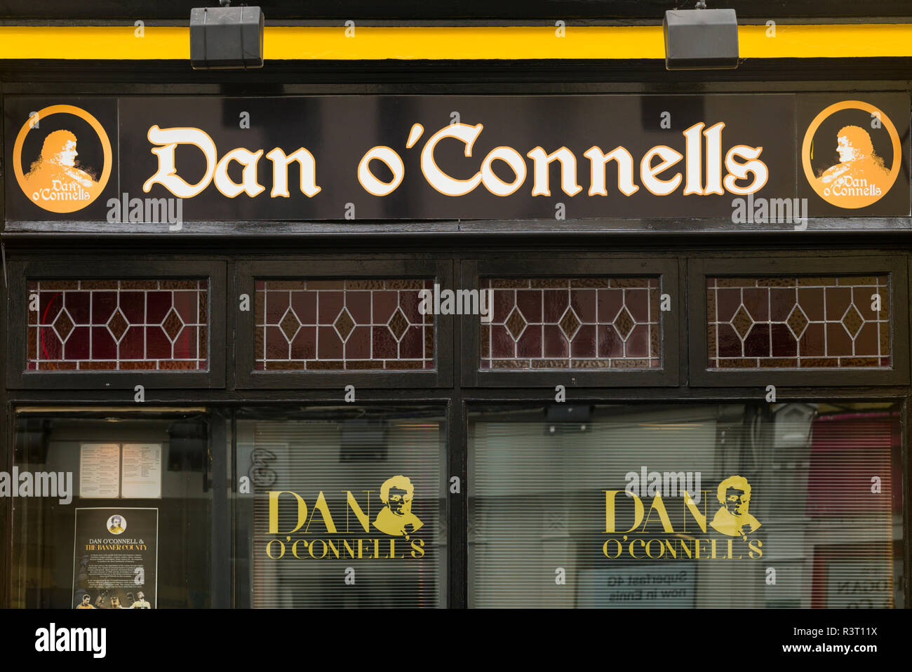 Irland, County Clare, Ennis, Dan Connells Pub, benannt nach der ersten irischen katholischen Mitglied des britischen Parlaments Stockfoto