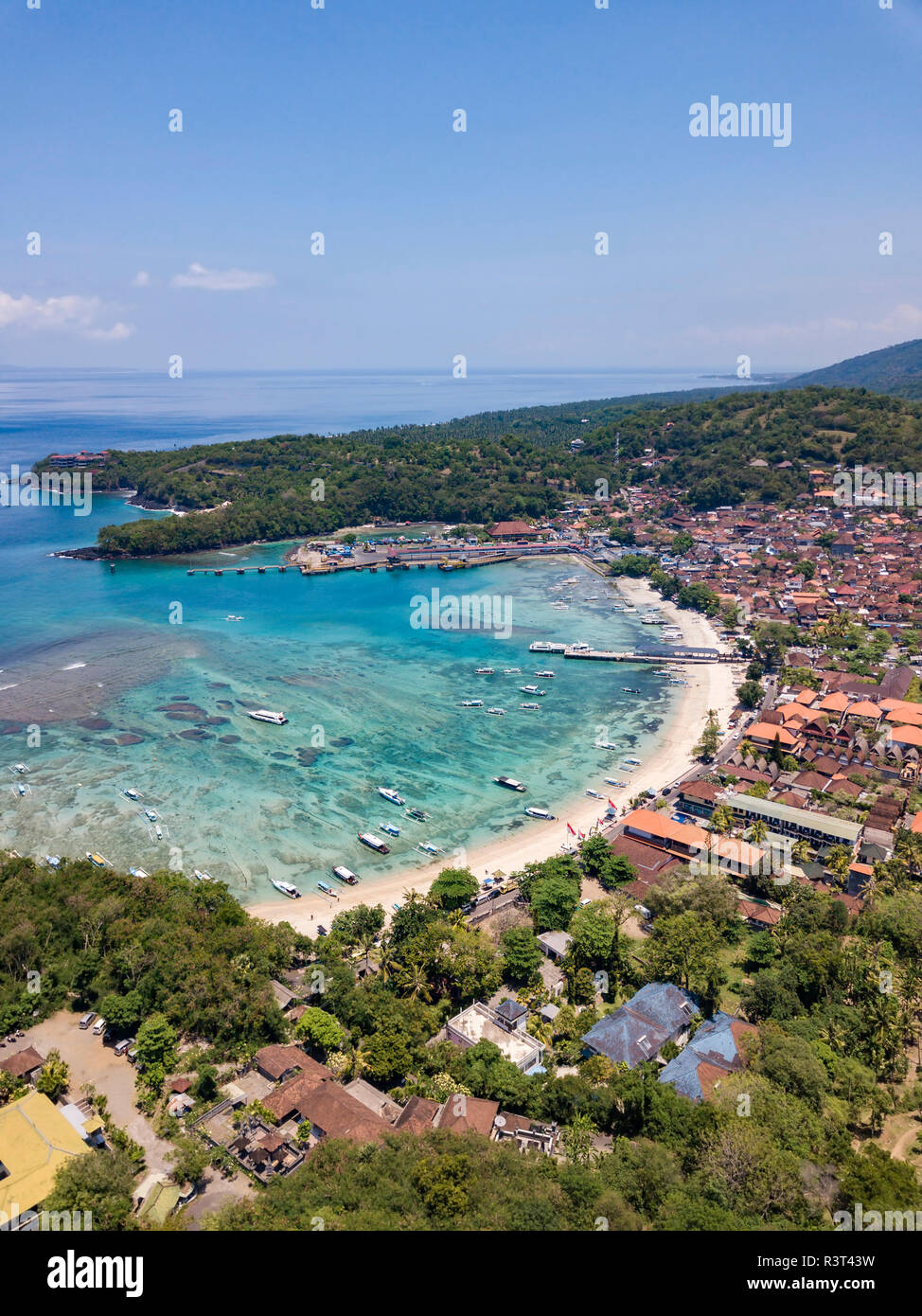 Indonesien, Bali, Luftaufnahme von Padangbai, Bucht, Strand Stockfoto