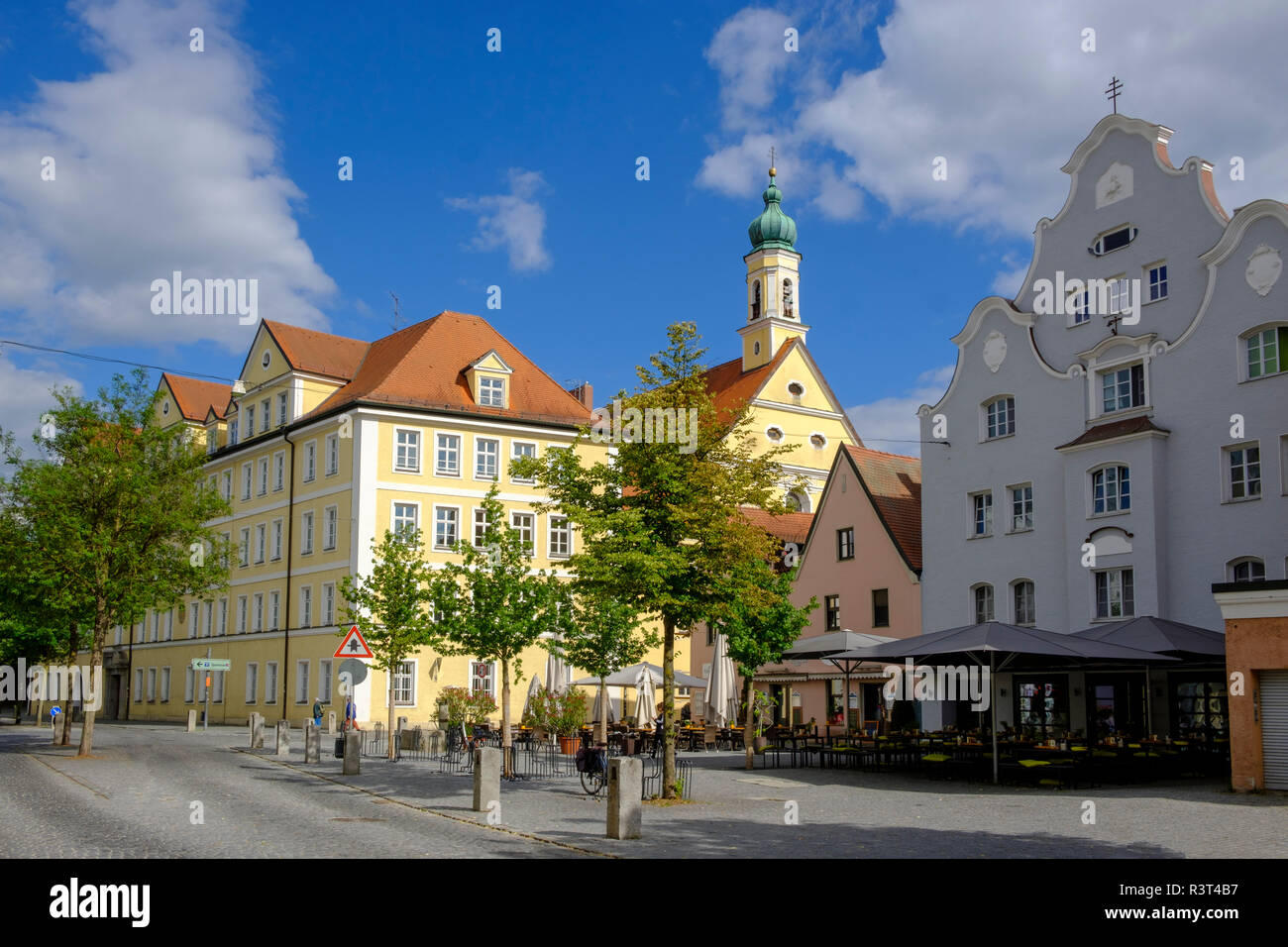 Deutschland, Landshut, Ursiline Kloster und die Kirche des Hl. Josef Stockfoto