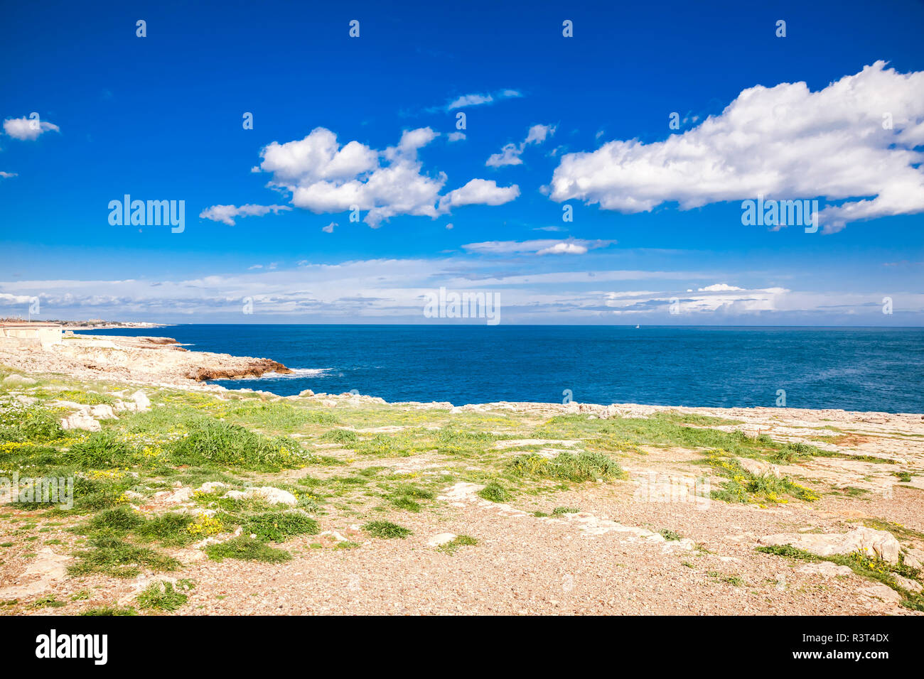 Italien, Apulien, Polognano eine Stute, Blick zum Horizont Stockfoto