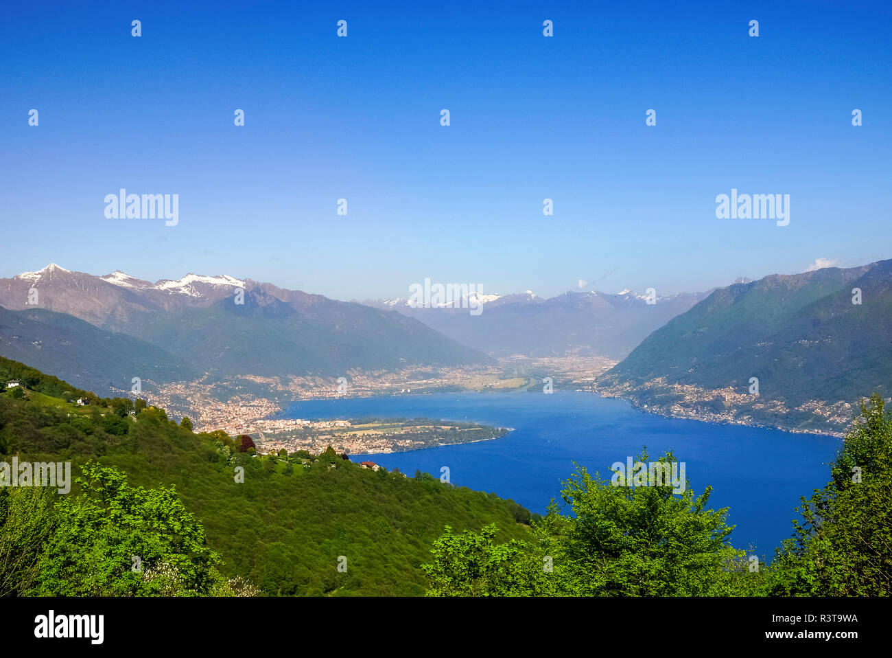 Schweiz, Tessin, Lago Maggiore, Mergugno, Blick auf Ascona, Lugano Stockfoto