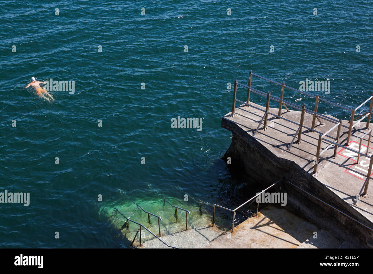 Irland, County Waterford, Tramore, Schwimmer Stockfoto