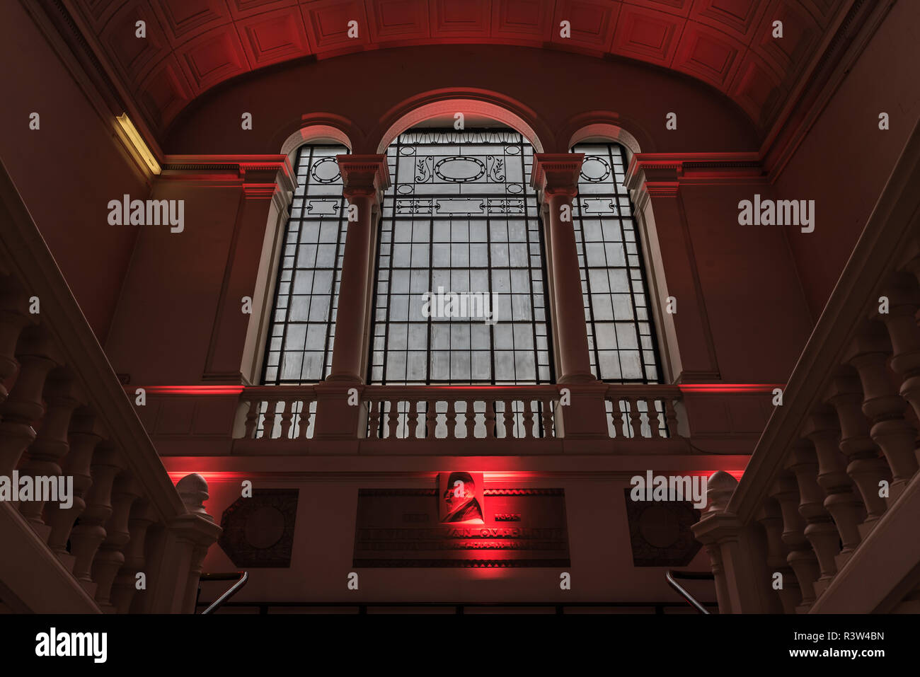Eingangshalle der Königlichen Museum für Kunst und Geschichte in Brüssel, Belgien Stockfoto