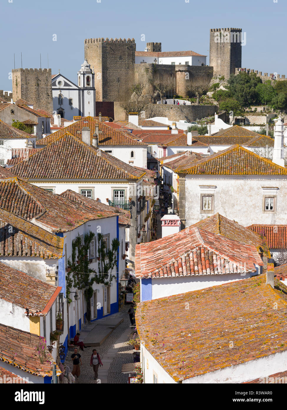 Blick über die mittelalterliche Altstadt von Obidos, eine touristische Attraktion nördlich von Lissabon, Portugal Stockfoto