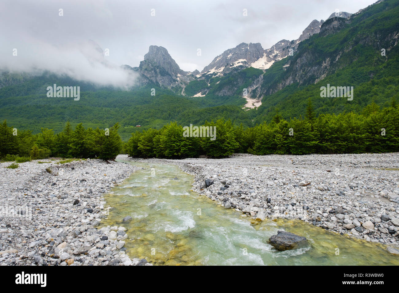 Albanien Kukes County, Albanischen Alpen, Nationalpark, Valbona Valbona Fluß Stockfoto