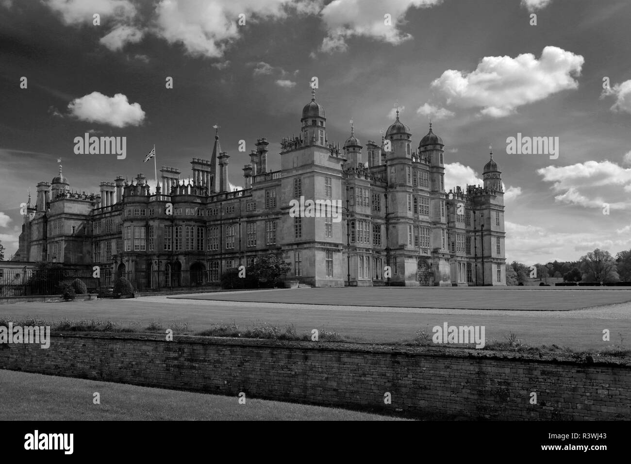 Frühling Farben, Burghley House, elisabethanische Herrenhaus an der Grenze von Cambridgeshire und Lincolnshire, England. Stockfoto