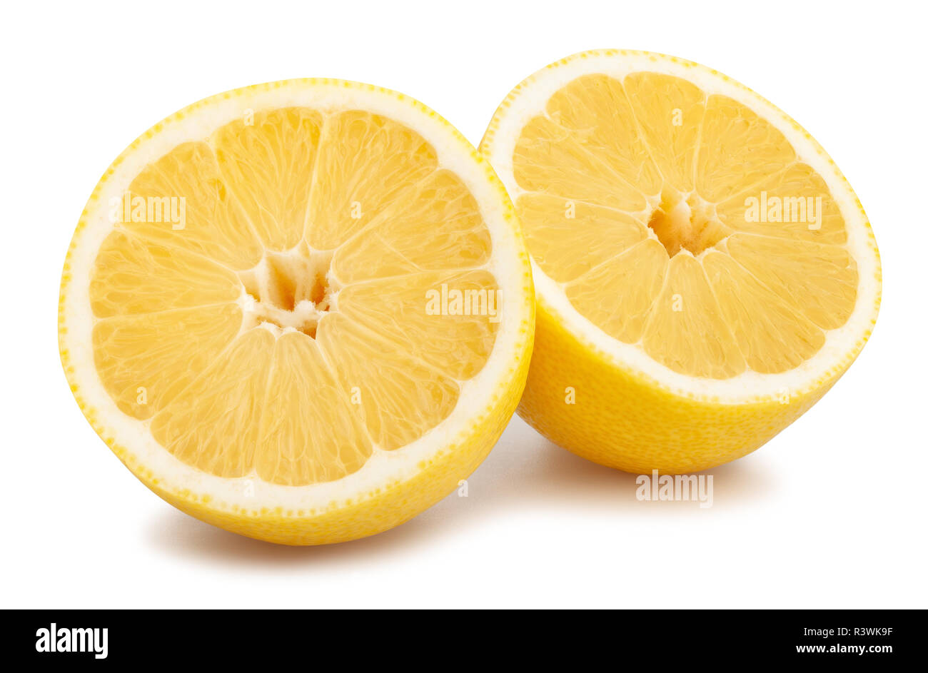 In Scheiben geschnittene Zitronen Pfad isoliert Stockfoto