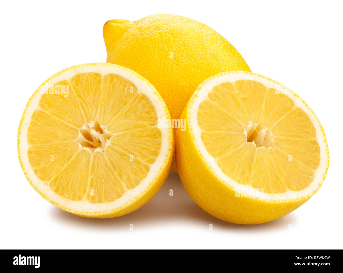 In Scheiben geschnittene Zitronen Pfad isoliert Stockfoto