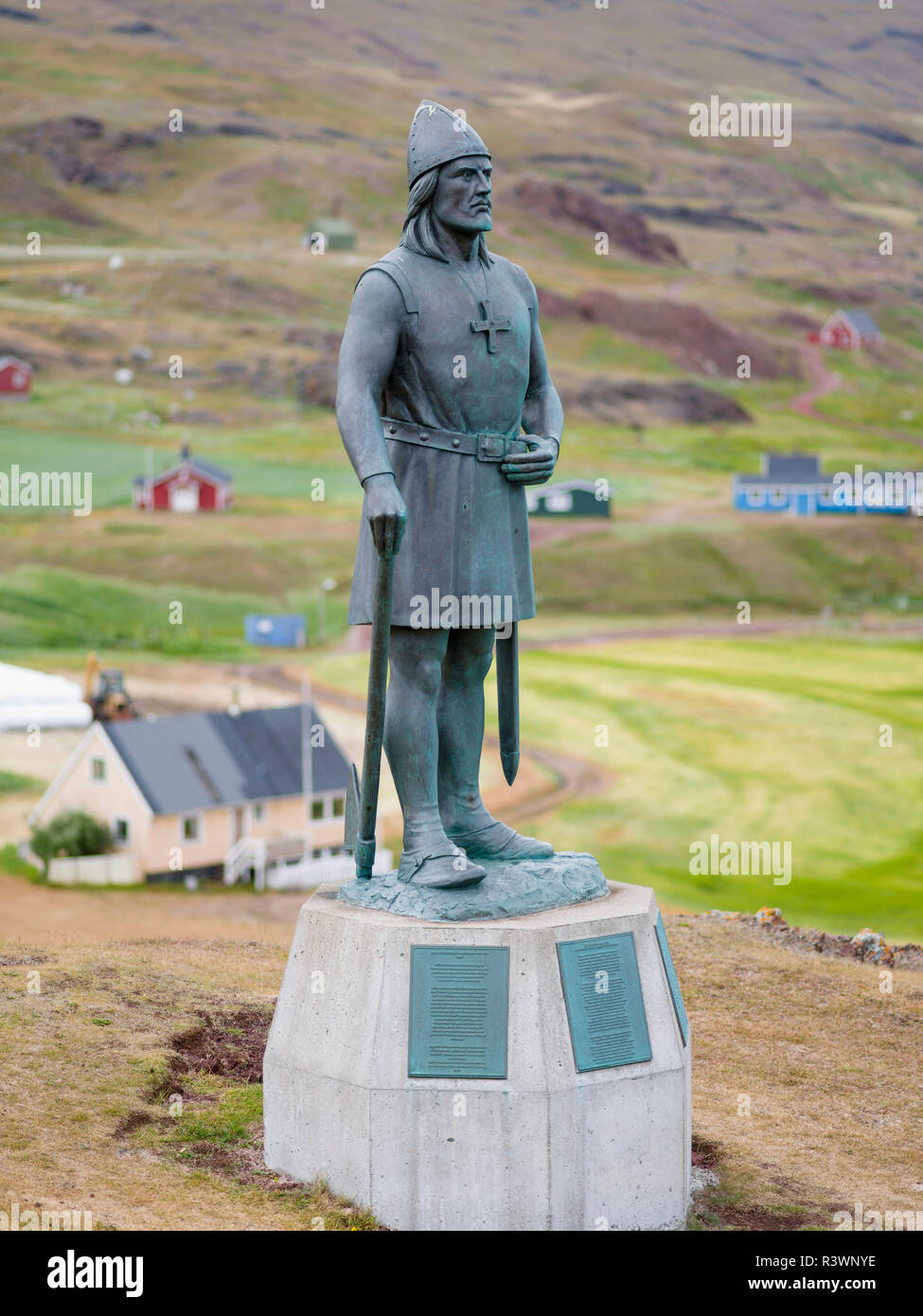 Statue von Leif Eriksson, Europäischen nordischen Entdecker von Nordamerika. Die Siedlung Qassiarsuk, wahrscheinlich die alten Brattahlid, der Heimat von Erik dem Roten. Stockfoto