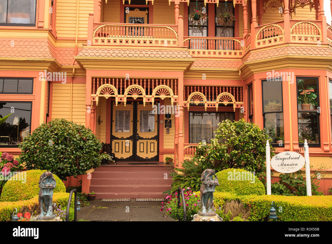 Ein viktorianisches "Lebkuchen"-Stil Haus in Ferndale, nördlichen Küste von Kalifornien, USA Stockfoto