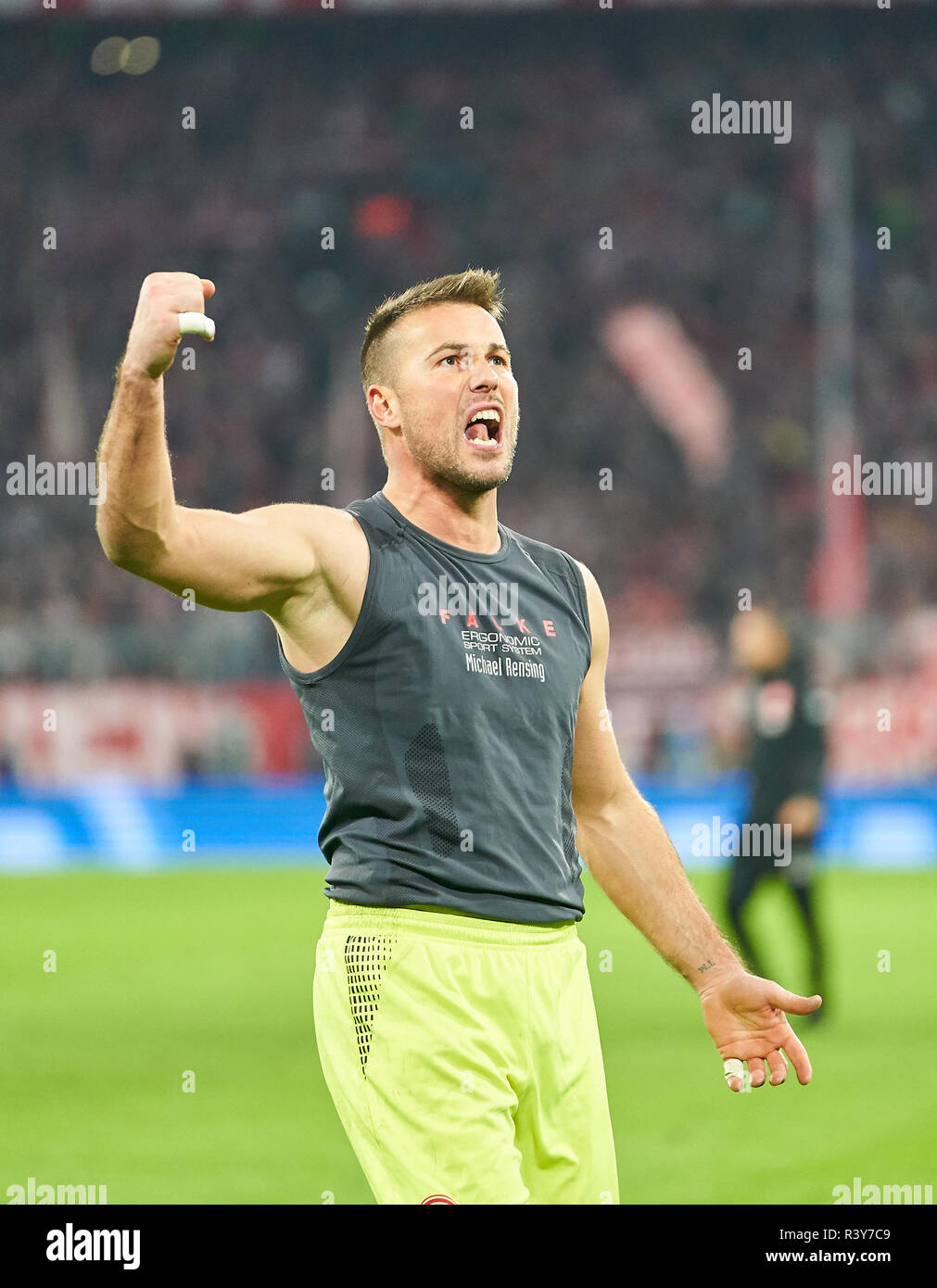 München, Deutschland. 24. Nov 2018. Michael Rensing, D 1 Torhüter, Jubeln, Freude, Emotionen, feiern, lachen, Jubeln, Jubeln, reißt die Arme, ballte die Faust, Feiern, Feier, FC BAYERN MÜNCHEN - Fortuna Düsseldorf - DFL-Bestimmungen verbieten die Verwendung von Fotografien als BILDSEQUENZEN und/oder quasi-VIDEO - 1. Deutsche Fussball Liga, München, 24. November 2018 Saison 2018/2019, Spieltag 12, FCB, Düsseldorf Quelle: Peter Schatz/Alamy leben Nachrichten Stockfoto