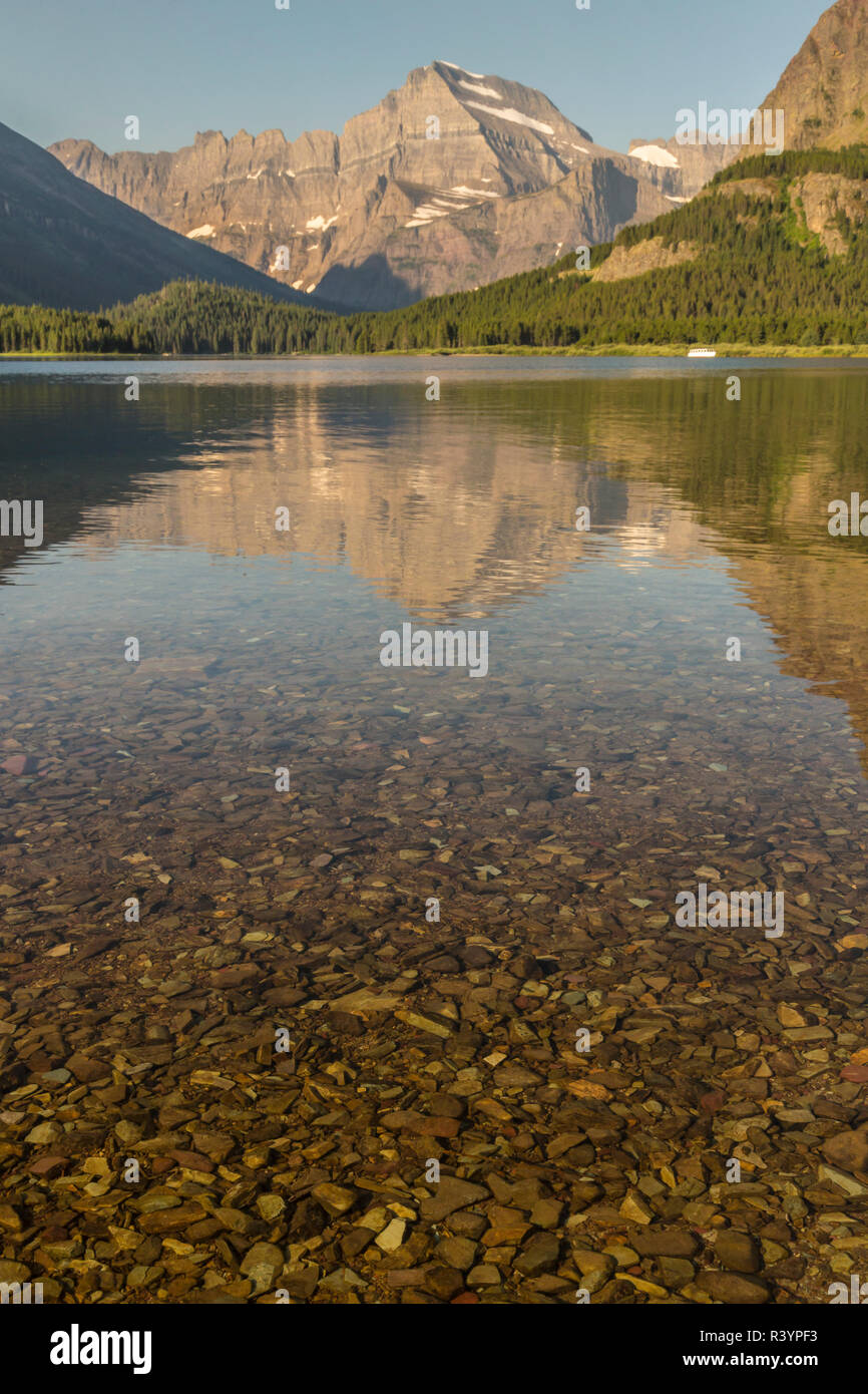 USA, Montana, Glacier National Park. USA, Montana, Glacier National Park, swiftcurrent Lake, Angel Wing, Mt. Gould, Reflexion Stockfoto