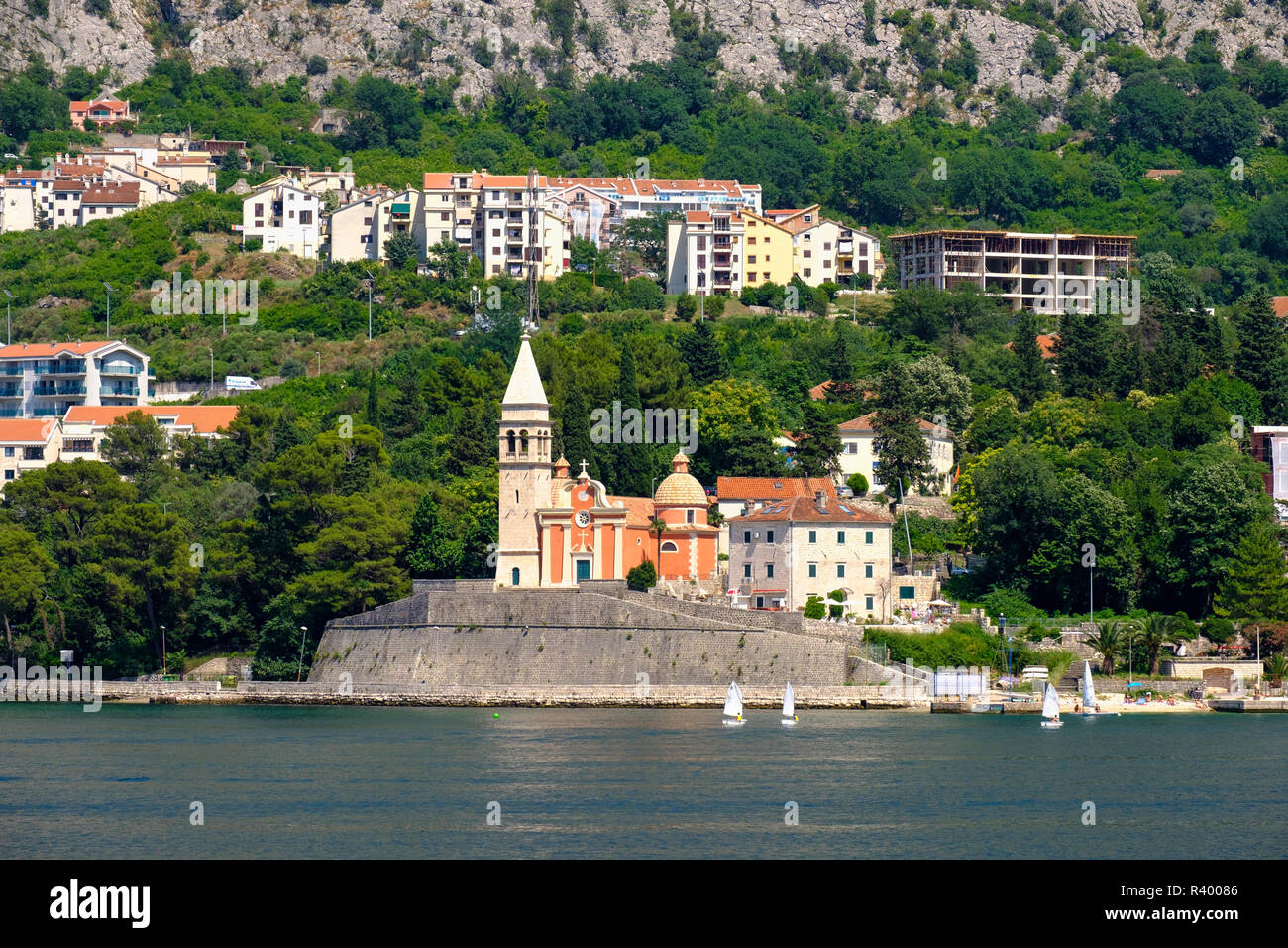 Kirche Sv. Mateja in Dobrota, Bucht von Kotor, Montenegro Stockfoto